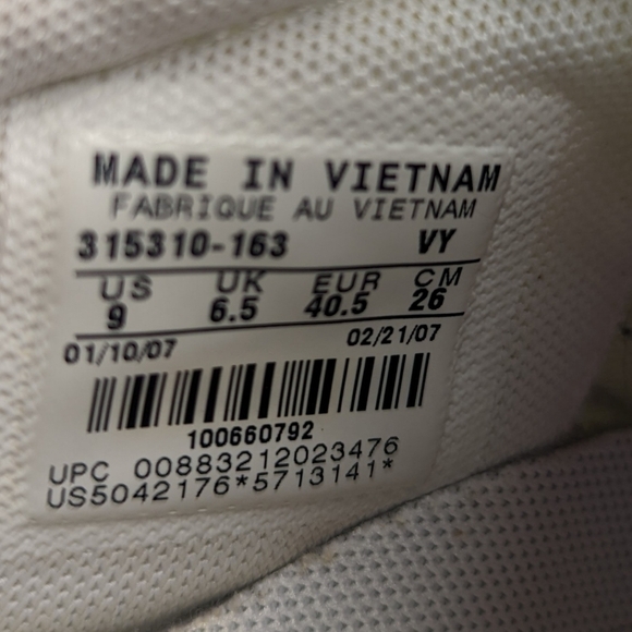 Nike Air BRS1000 Trail Running Womens Size 9. With original box. - Picture 9 of 10